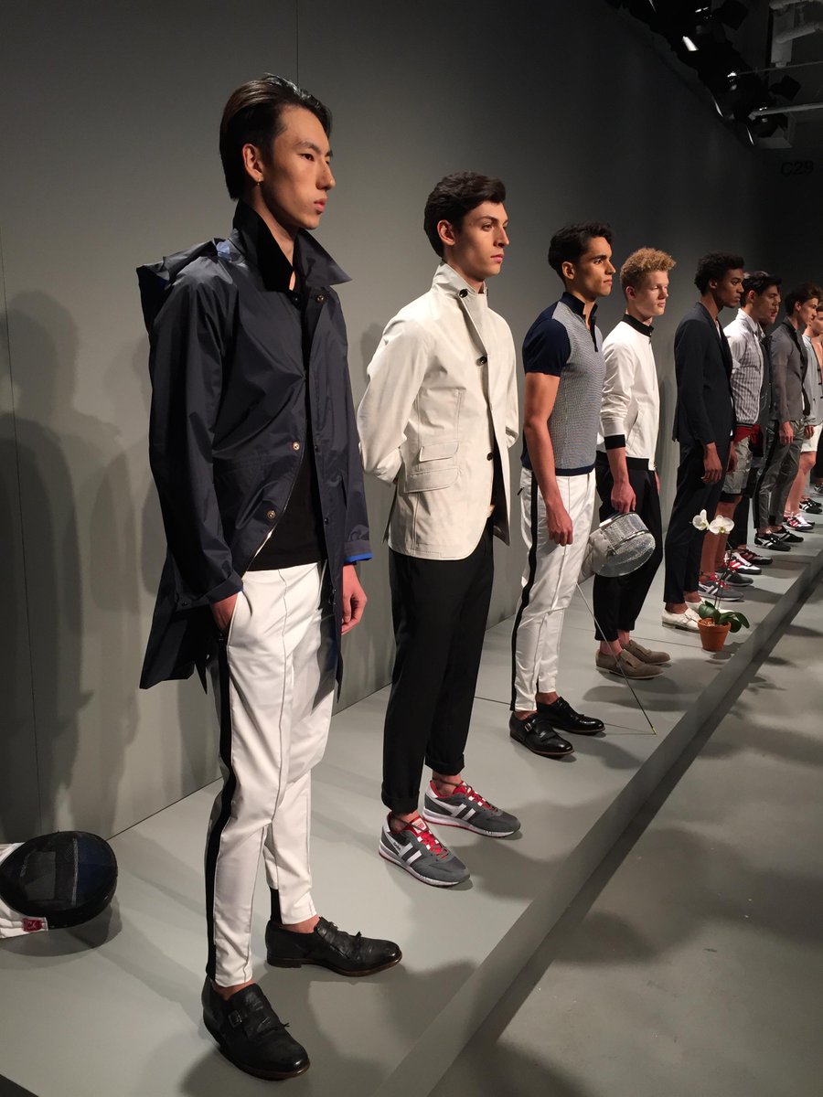 DAMAN_Magazine's tweet photo. Sophisticated activewear was the theme of #EngineeredForMotion spring/summer '16 collection. #DAMAN #NYFW http://t.co/p3p10dps2n