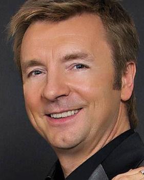 Happy birthday to British ice dancing legend - Christopher Dean! Olympic and World champion (with Jayne Torvill) 