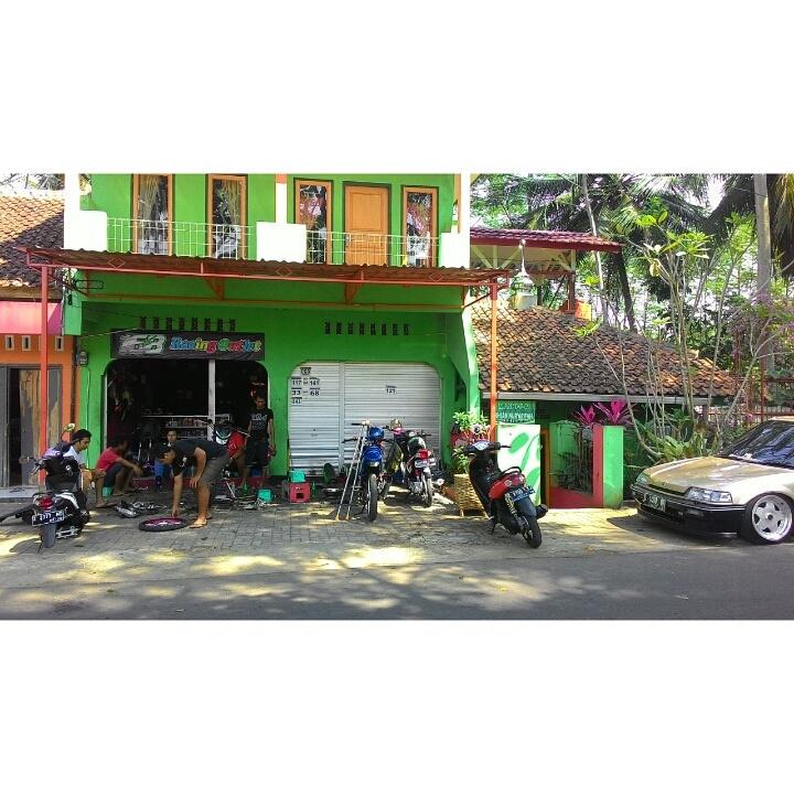 Alhmdllah rame terua semoga selalu seperti ini di lancarkan rezeki dan segalanya amien