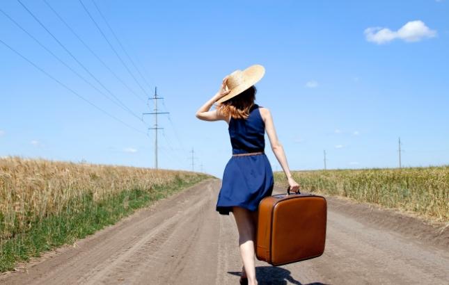 TheZambeziSun's tweet photo. What are your essential travel items? Share your must-haves for travelling in style and comfort. http://t.co/EX1VT0E2M0