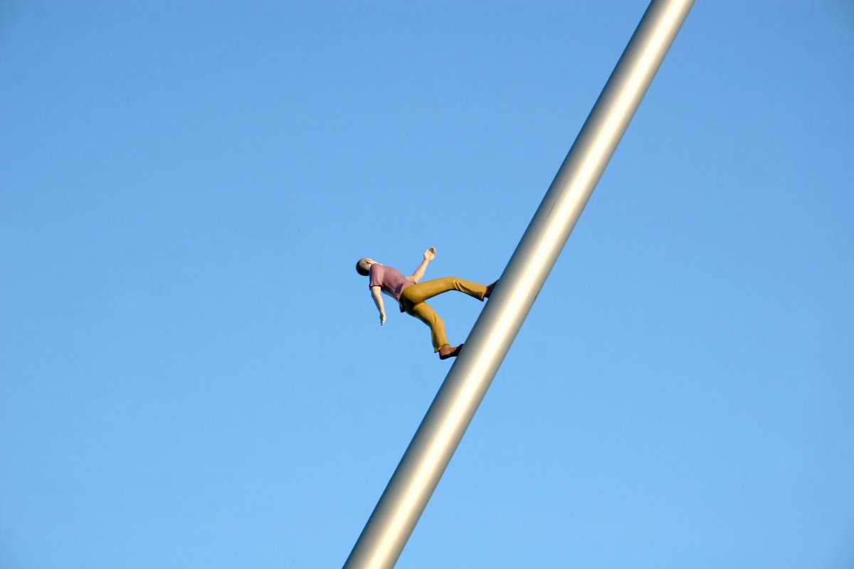 #todoinkassel: #Documenta-Außenkunstwerke wie den Himmelsstürmer besuchen bit.ly/doc2207 (ay) http://t.co/Zifw3pfJU2