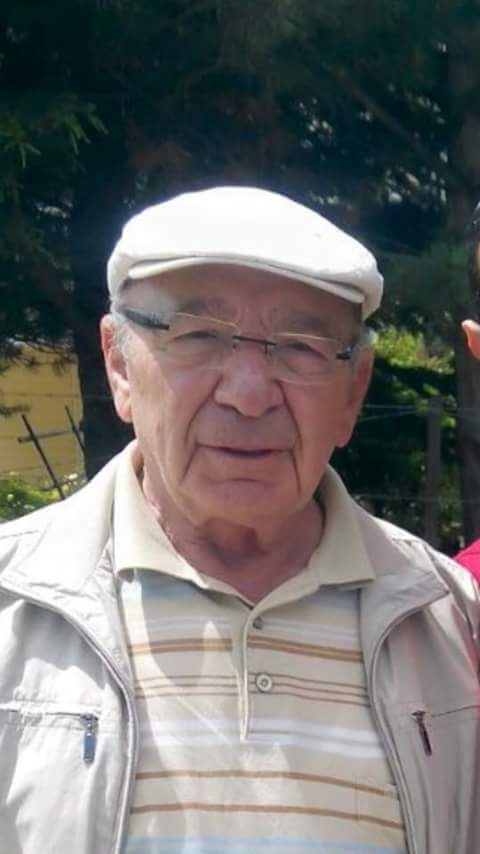 Ben cevri cefa çektikçe gelir senin hoşuna
Ne bende sabra takat var senden ihsan merhamet