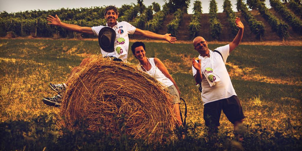 PicenoExpress's tweet photo. Yesterday we joined the #mangialongapicena. And all the time we were #happy. @PicenumTour http://t.co/8saFuQs00R