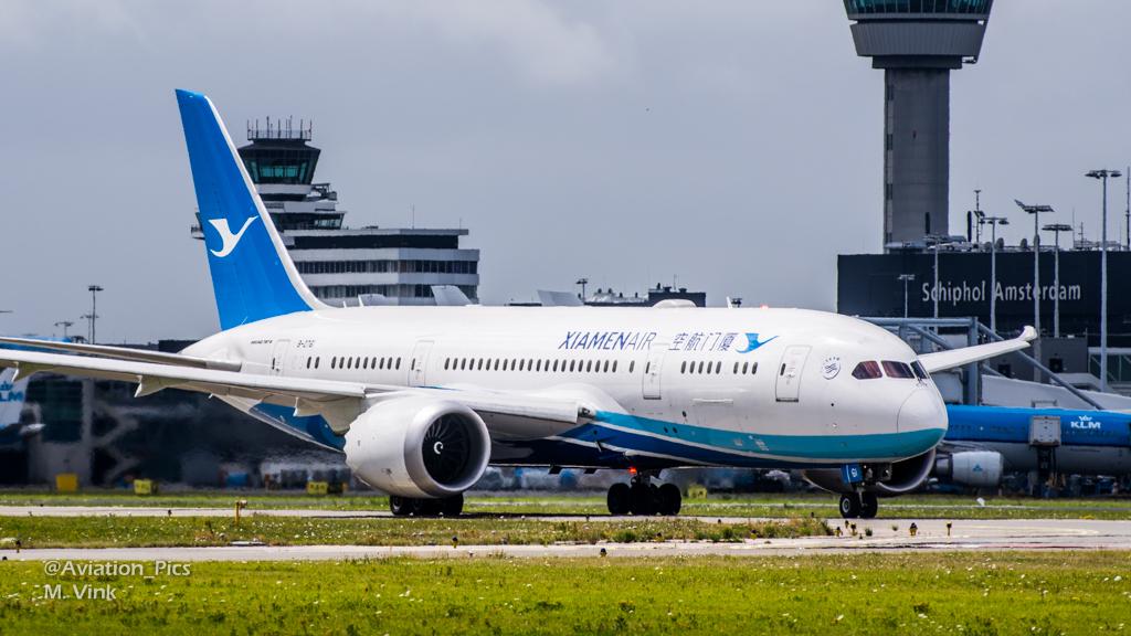 Aviation_Pics's tweet photo. The first commercial Xiamen Airlines flight MF812 from Amsterdam took off about an hour ago! #avgeek #avpix http://t.co/Z1RcBkbMJq