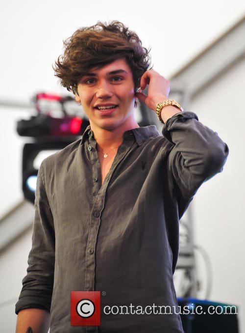 Happy birthday George Shelley ur amazing have a great day   ly    