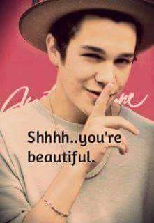 AustinMGreece's tweet photo. @AustinMahone #ChoiceMaleHottie http://t.co/7y9odEoZ0K