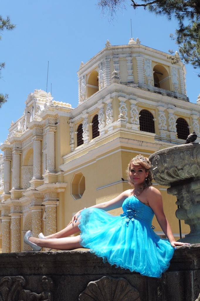 MeridianMag's tweet photo. De eerste foto's van reporter Lars uit #Antigua #Guatemala #MeridianTravel #reizen #Travel http://t.co/p8NhKEmnbH