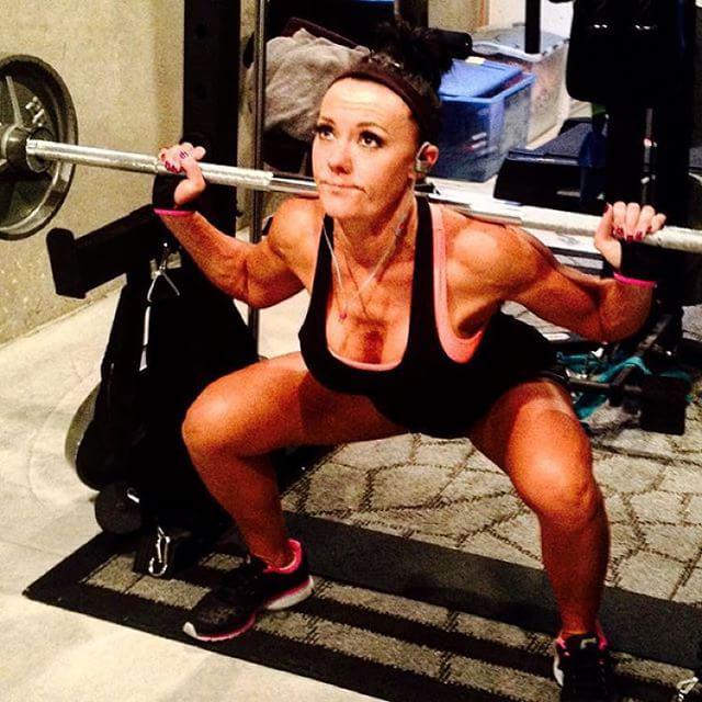 SecretFitFam's tweet image. || Squat Low or Go Home! || @msperry78 is gettin' low! ・・・
Holy #PauseSquats! 😫 I love to constantly change up my w…