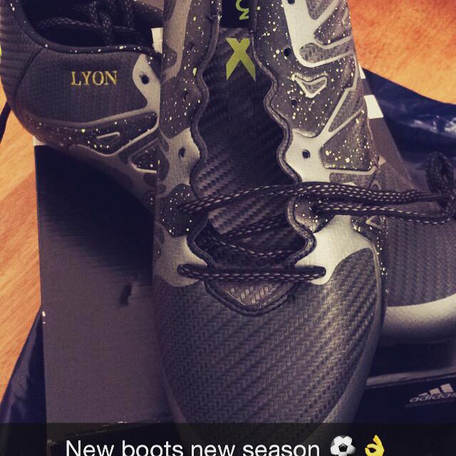 Lyon_Mufc93's tweet photo. New boots new season with @Bradfordarms_fc make another cup final ⚽️ #adidas http://t.co/Jd34K17xYR