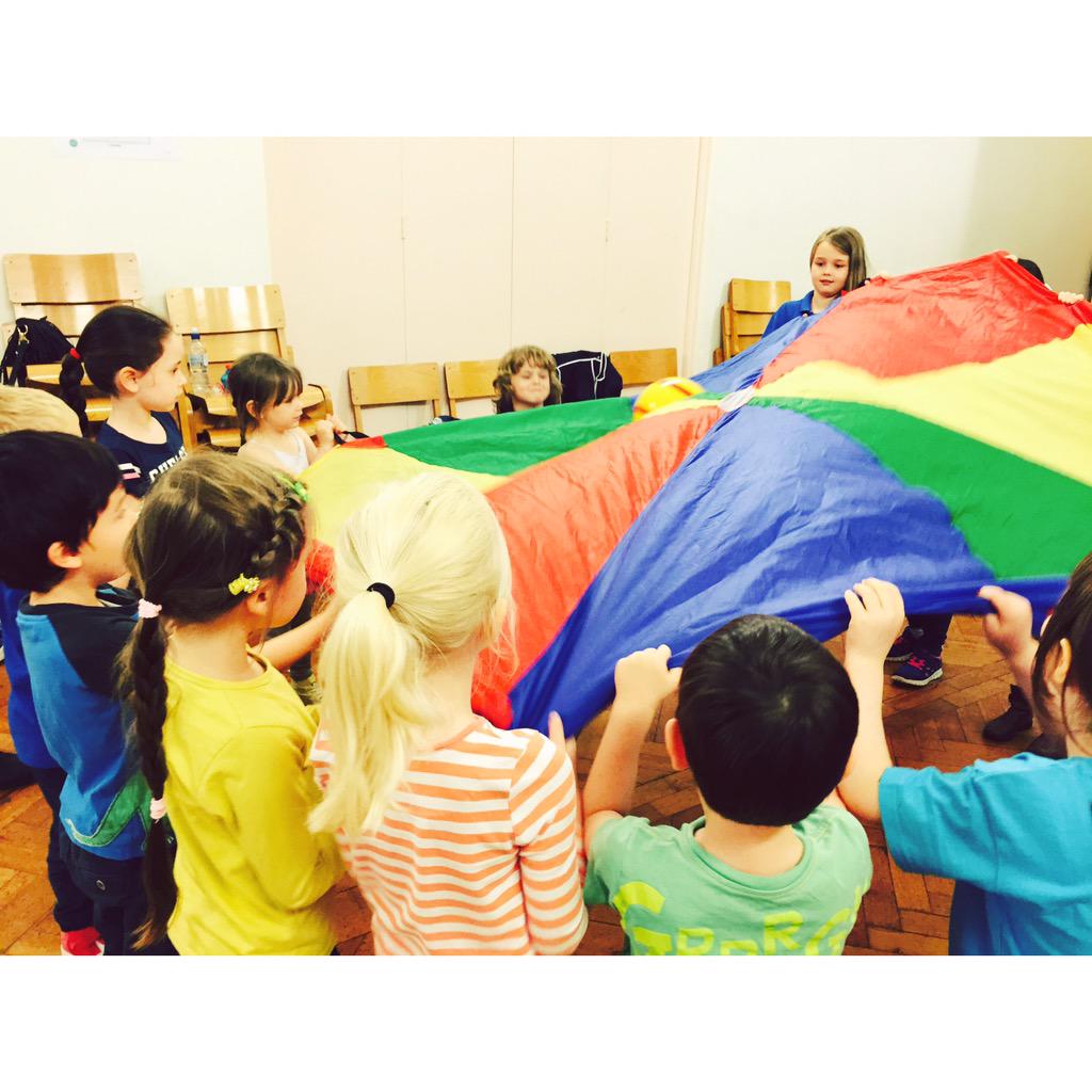 loopacademy's tweet image. Day one and everyone is having a great time getting to know each other! #summerschool #play #fun