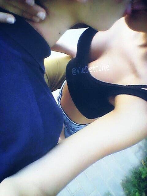 detailsxx's tweet photo. así 😍😳💏💑 http://t.co/P2O1yKsxBc