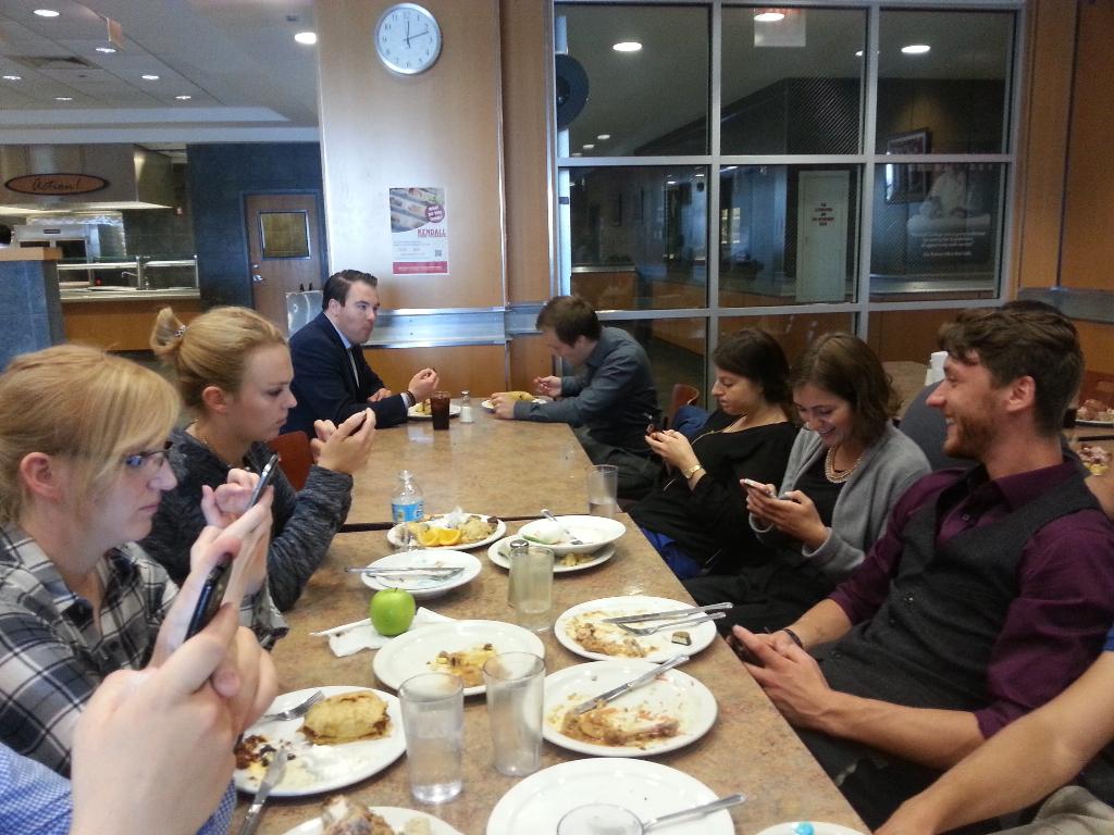 SFranke88's tweet photo. How do you communicate with your Friends? I write a whats App sitting next to them ;)#venturebits http://t.co/KQZvq4wKW9
