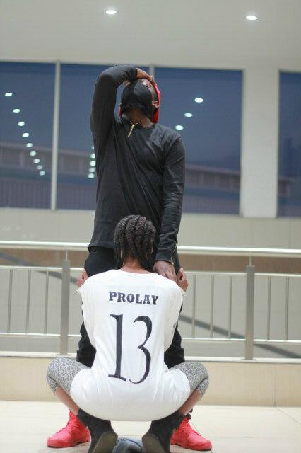 thabangdube5's tweet photo. This pic alwys gets me ey lol #prolay cb http://t.co/pyUB3P9kbh