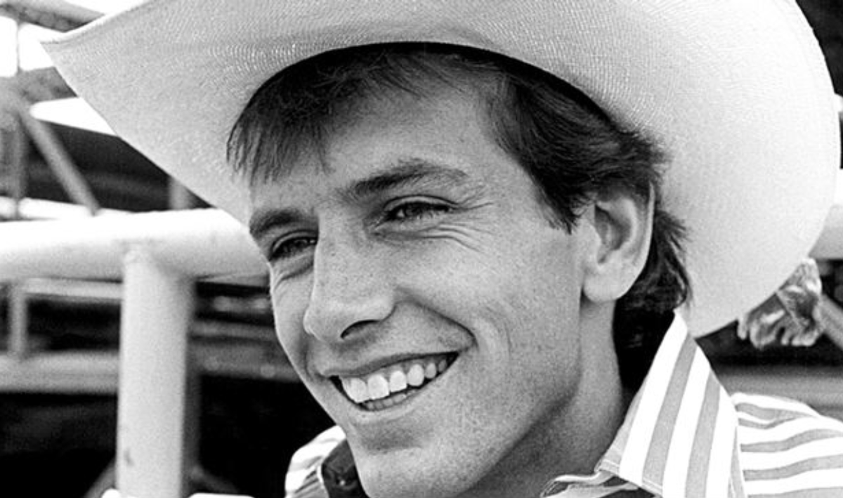 ProRoughStock's tweet photo. Honoring a fallen cowboy today- R.I.P. Lane Frost. http://t.co/g8x6Y5juhU