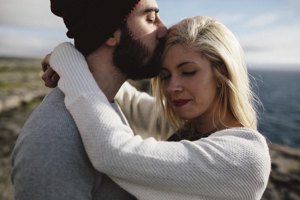 This windy #Ireland anniversary session by <a href="/DavidOlsthoorn/">David Olsthoorn</a> is today's dose of adventure → buff.ly/1Il3sME