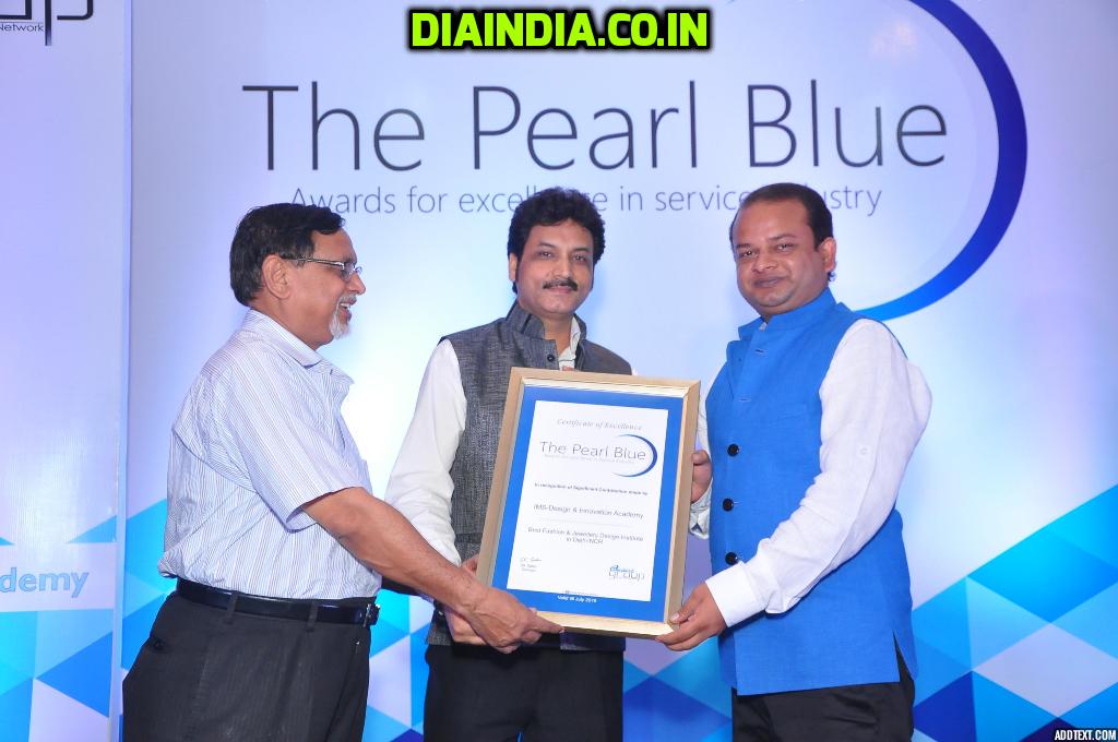 ImsDia's tweet photo. #IMSDIA has been awarded #ThePearlBlueAward for Excellence in Service Industry #BestFashionandJwelleryDesignInstitute http://t.co/z3FXEhElfd