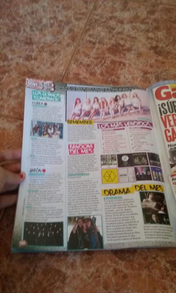 bsb_YoungJoa's tweet photo. Nada mejor que leer la nueva @TOPMUSICyCINE y saber que sale Shinee, la mejor revista!😉 #TopAsianPop #SpainNeedsKpop http://t.co/BMHnihXjqi