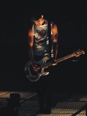 Lilvsvs's tweet image. #MTVHottest 5sos