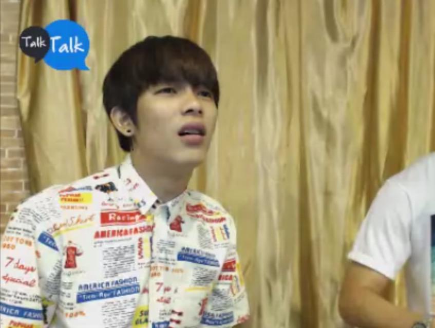 allaboutmedo's tweet image. วี BTS จัดทอคๆอยู่นะ 555555 พี่โก้โคตรเหมือนวีเลย ㅎㅎㅎㅎㅎ #MilleniumBoy #BTS #Coco #V