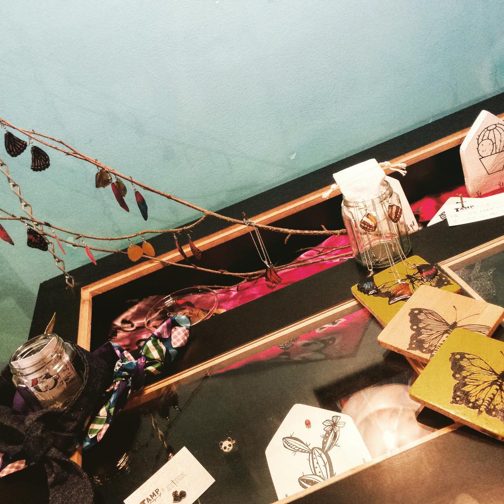 TAMPandSTITCH's tweet image. #backin #butterflyjewellery #lotsofcolours