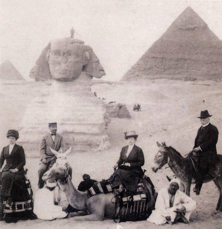 This is What Jose de la Cruz Porfirio Diaz and Sphinx Looked Like  in 1911 