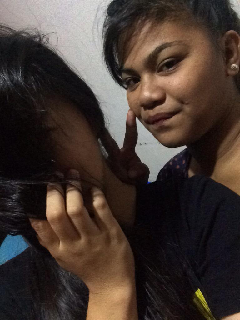 kristiliciusss's tweet photo. I missyou a lot😔😘 @YuJesley http://t.co/8Y6kjA5E7u