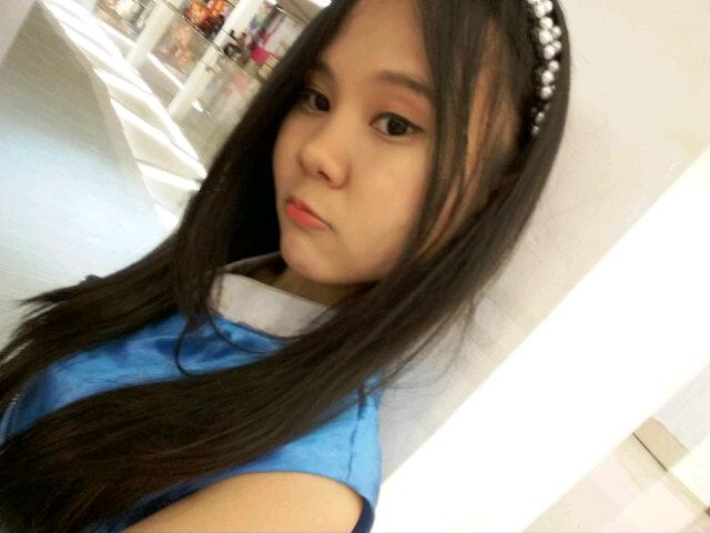TeamJRF48's tweet photo. [250715] Tasya. 'JES COSGRAPHY' at GK city walk. *1 http://t.co/6qQsucF3Fm