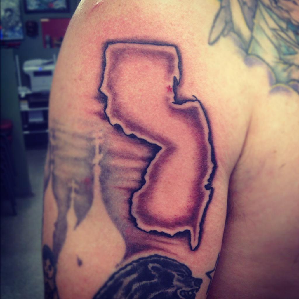 Corey_Bondo's tweet photo. Sister.... I'm born and raised New Jersey #Rahway #NJforLife @TheCariLog http://t.co/6IfJOC9mIK