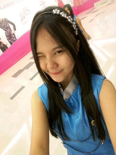 TeamJRF48's tweet photo. [250715] Tasya. 'JES COSGRAPHY' at GK city walk. *4 http://t.co/mq9NJHCqIx