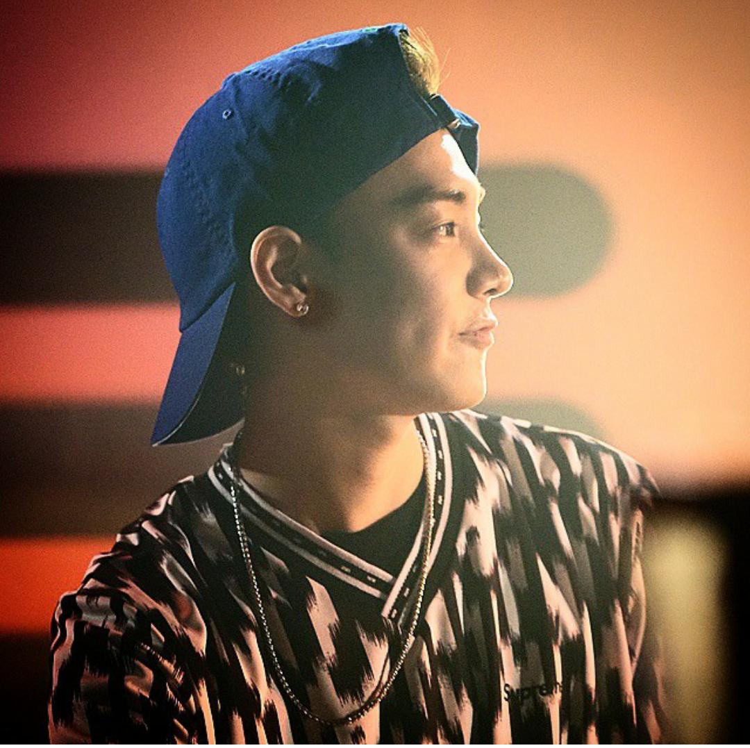 StareTheStar's tweet photo. ปุจฉา!! จงบอกเสนห์ของแจวอนที่เห็นในภาพ คนละ 1 อย่าง + แคปชั่น + #ONE #Jaewon #1PUNCH #ทีมแจวอน #isluv 
Cr.IG 1124tt http://t.co/uS4lU9G1nu