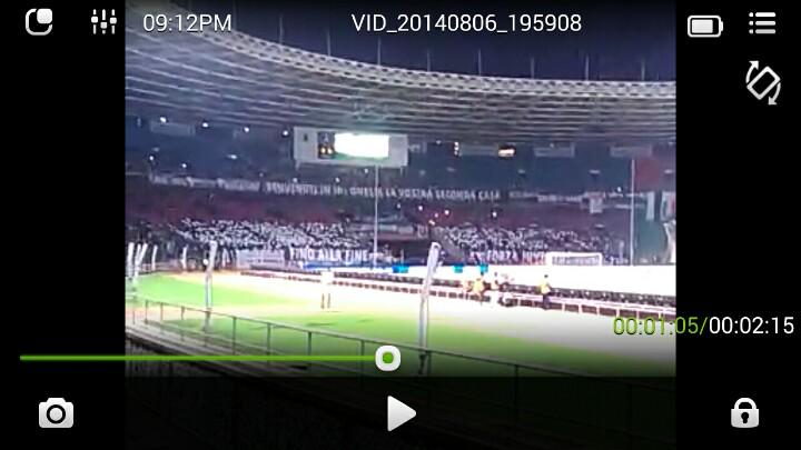 ryoabi's tweet photo. @JCIndonesia koreografi waktu nyanyi Indonesia Raya pas pemain Juve masuk lapangan GBK nih min ๐๐ #JCIAndMe http://t.co/0iqf21WABx