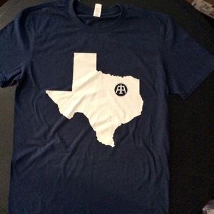 NewTexas214's tweet photo. Rep The Metroplex With The @AeronotiqzInfo #AEROCODE Tees!

(214)x(817) #Dallas x #FortWorth! http://t.co/VeCm55Trmj
 http://t.co/Jbq7yDnCxc