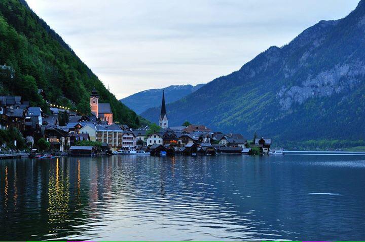 viajescom_'s tweet photo. #Hallstatt en #Austria es maravilloso.. #viajes #viajar #viajescom :) http://t.co/SrgaoGhtlt
