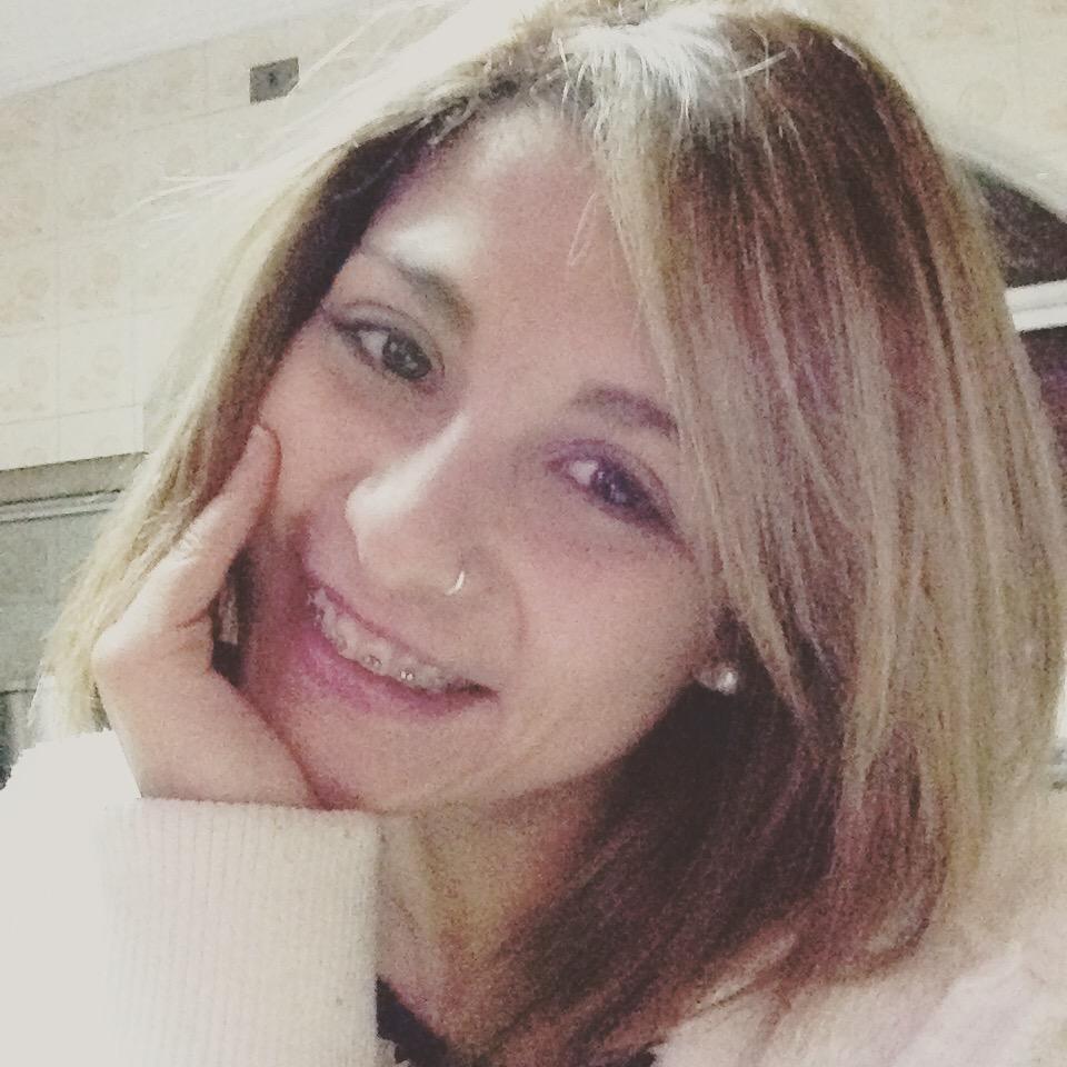 belencitaperry's tweet photo. Feliz de comenzar alfin mis vacaciones 😃 http://t.co/dpErVfpIpn