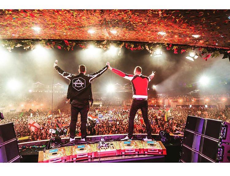 PlayTBeat's tweet photo. Don Diablo X Tiësto 👬 http://t.co/ippwYFvamS