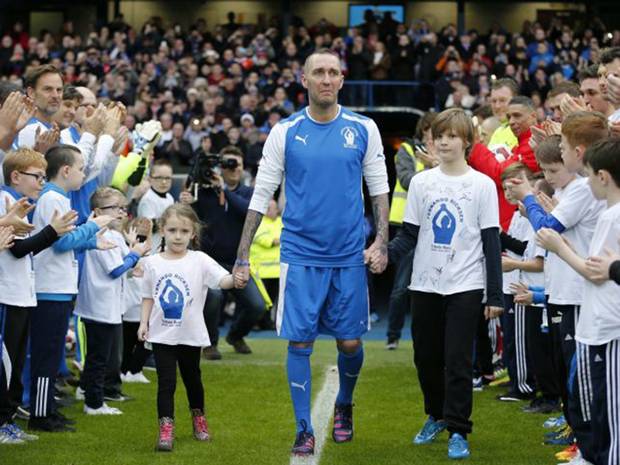 Happy 39th Birthday to the legend that is Fernando Ricksen.   
