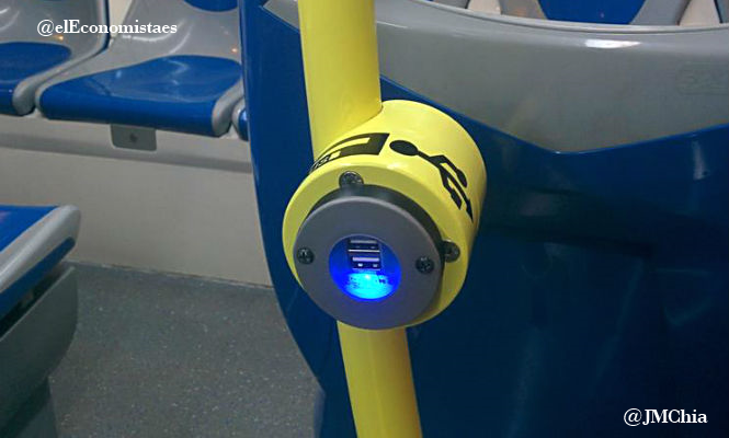 elEconomistaes's tweet photo. Los autobuses de Madrid llevarán cargadores USB http://t.co/LCMyFF9lhO http://t.co/HPmrB7F7KO