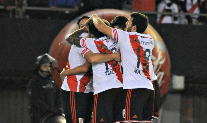 RiverLPM's tweet photo. El equipo alternativo de #RiverPlate jugará un amistoso el viernes ante @DanubioFC http://t.co/RDepgXU6wT http://t.co/PusTpX9eq3