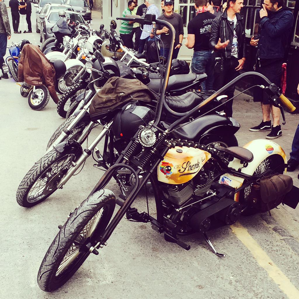 Masonsblack's tweet photo. My new bikes first outing. Looks like it sounds, sounds like it looks.........terrifying http://t.co/Og8vrP3jpk