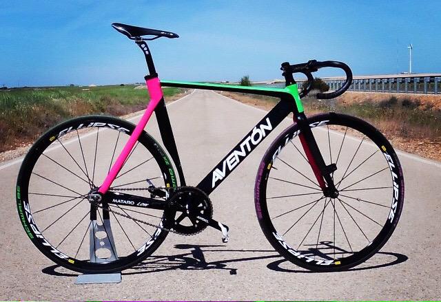 #GentePelotudaY que nos criticaba por personalizar bicicletas .... Y nos llamaban locos! #FelizLunes #bike #fixie