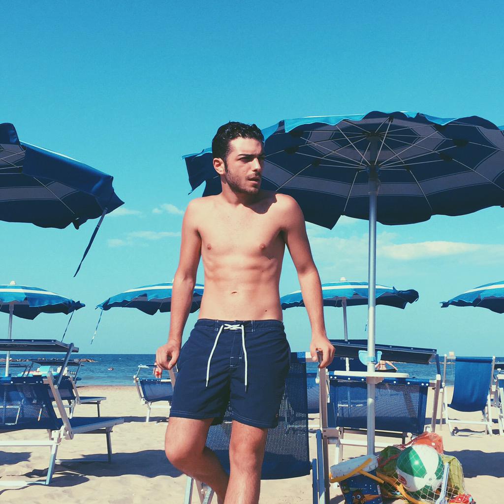 GianGinoble's tweet photo. Summer 2015. #roseto http://t.co/U3RQzdXmSt