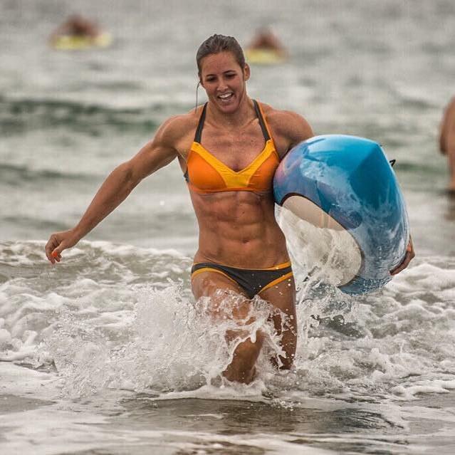 cfchicks's tweet photo. My motivation for today. I want abs like @stacietovar. #crossfitgames2015 http://t.co/IcGgwp3eDw http://t.co/aI5kqd2X8D