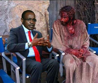 Mgeni_Tz's tweet photo. Trying to Explain to Jesus ..... How #Lowassa is not a FISADI !!!!!!
#Shidaaaa http://t.co/D3M0VwJjtp