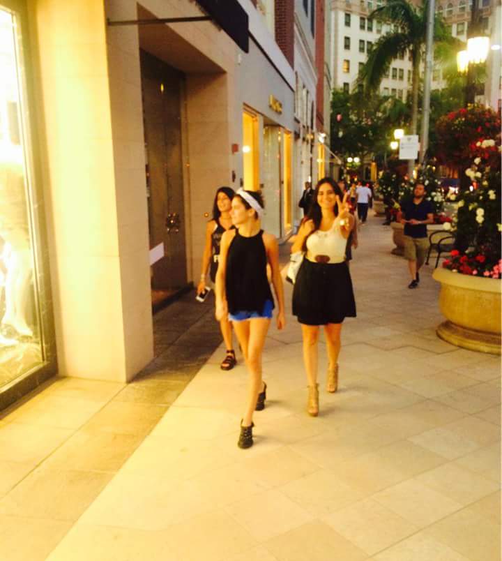 TiniFr1's tweet photo. @TiniStoessel Los sueños se hacen realidad 💫❤
Felicidades idola 👏🙈😍✌
Tini en Los Angeles 🎤L.A🎤
#SuerteTini http://t.co/0kLFqdX7Cg