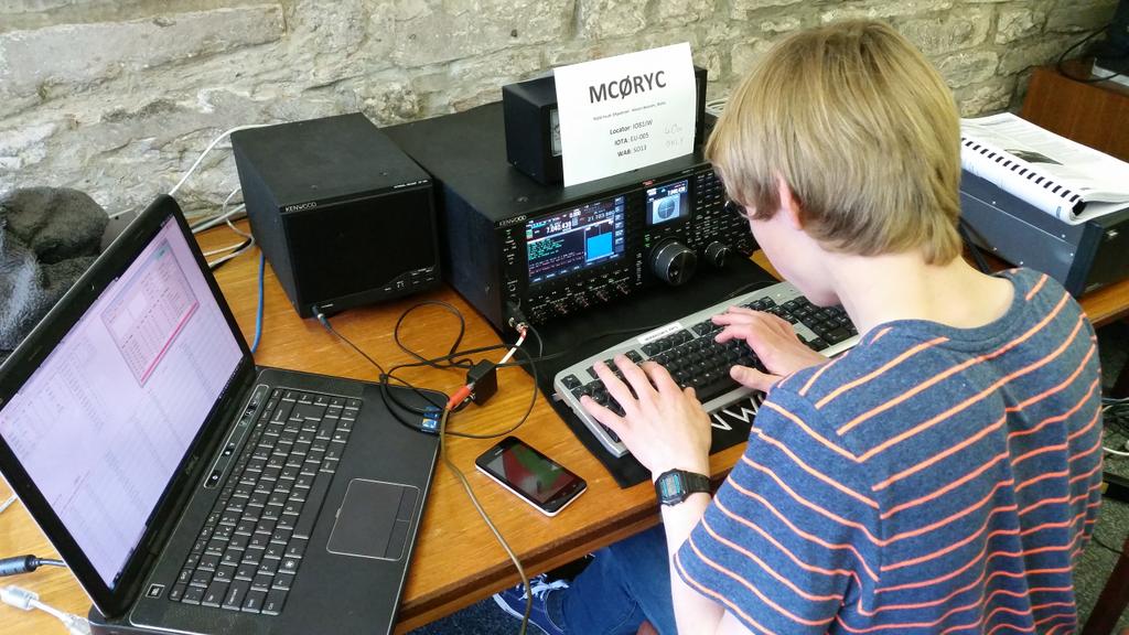 MM0KFX's tweet photo. MC0RYC QRV on 40m PSK #DX15 #hamradio #hamr @theRSGByouth @theRSGB http://t.co/ZOvSNHEPbv