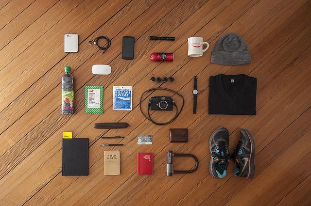 bagsinc's tweet image. 5 items you can't travel without. What are your travel essentials?ti.me/1JY5tyx #travel #traveltips #bagsvip