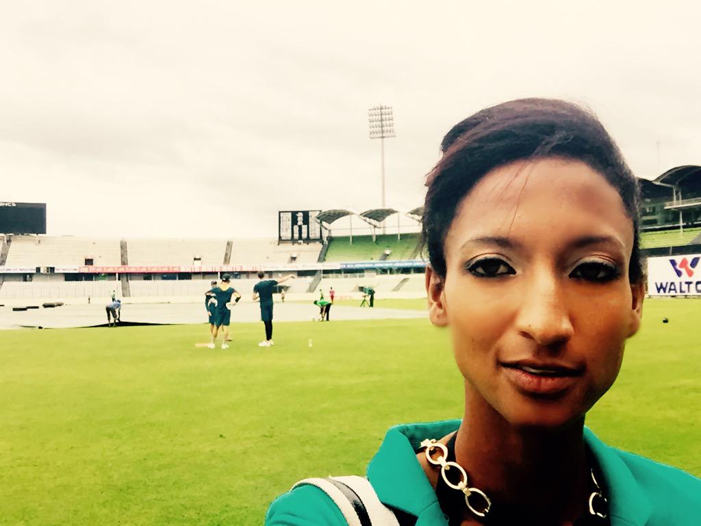 Crystal_Arnold's tweet photo. What training in the rain looks like... #CrystalTV #SSCricket  https://t.co/2Z9zcak3hQ http://t.co/gzVDaBfPUr