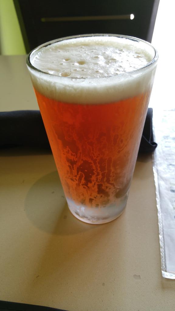 bierhauler's tweet photo. Starting Monday off right with @BrooklynBrewery Lager @BrixxPizza @Maxsophone #craftbeer http://t.co/ltbkZIL1bd
