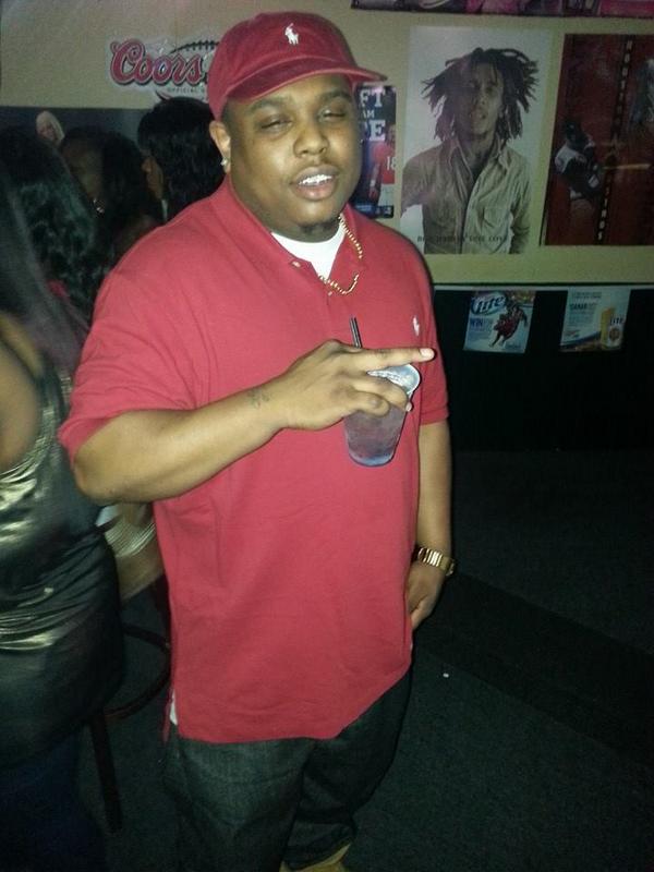 grindgangtango's tweet photo. KEEP THAT @CrownRoyal IN MY CUP #TANGO #STRICTGRIND #YNRSTRICTGRIND #GRINDGANG http://t.co/Qj0TBlp1zU