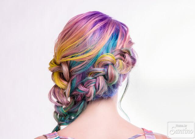 Start your week off with a #pop if #color! #braids bangstyle.com/pics/120638